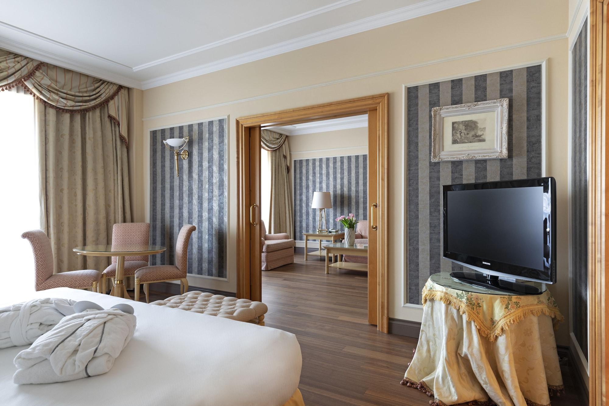 Royal Hotel Carlton Bologna Esterno foto