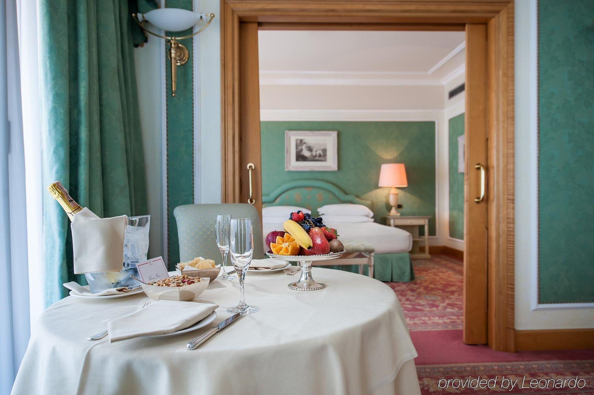 Royal Hotel Carlton Bologna Esterno foto